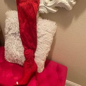 Women’s Thigh High Boot